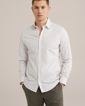 Regular fit Camicia di WE Fashion in rosa: frontale