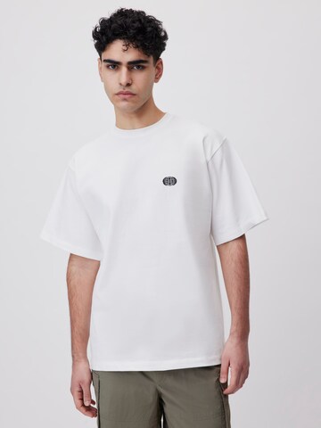 LeGer by Lena Gercke Bluser & t-shirts 'Henning' i hvid: forside