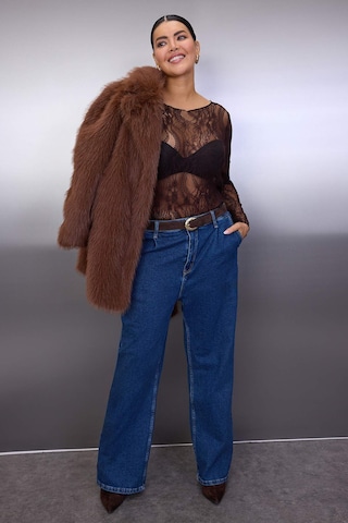 T-shirt Trendyol Curve en marron