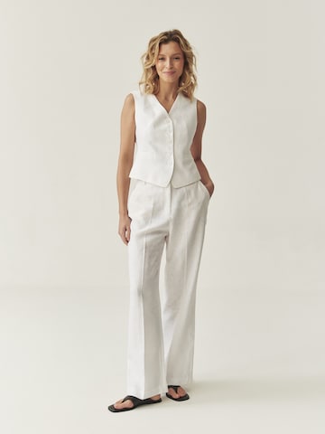 Gilet di TATUUM in bianco