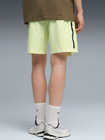 regular Pantaloni sportivi 'Puma Pumatech Woven Cargo Shorts Apple Spritz' di PUMA in verde