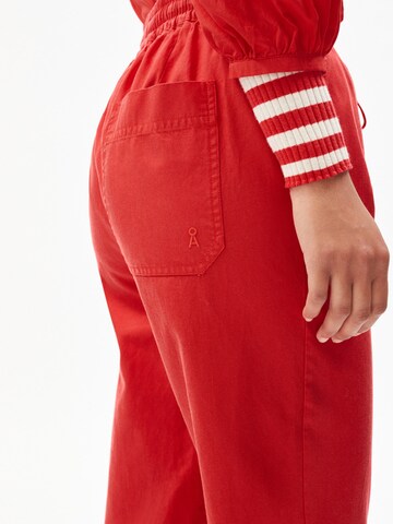 ARMEDANGELS Loosefit Broek 'Dania' in Rood