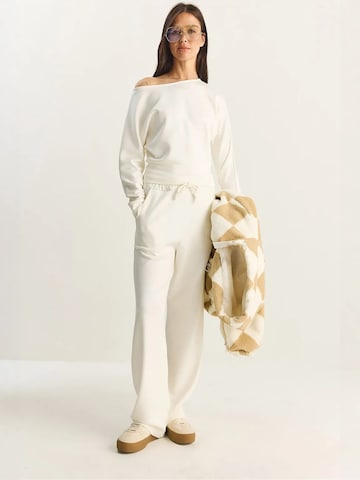 Bianco Lucci - Roupa de casa em bege