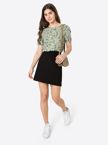 b.young Blouse in Groen