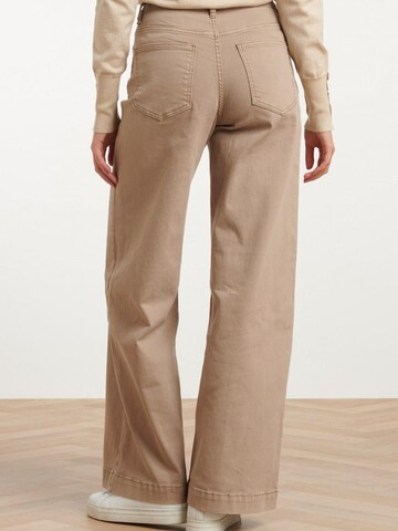 Smashed Lemon Regular Jeans in Grey