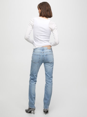 Pull&Bear Regular Jeans in Blau