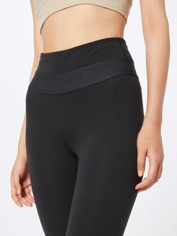 Varley Skinny Workout Pants 'Let's move' in Black