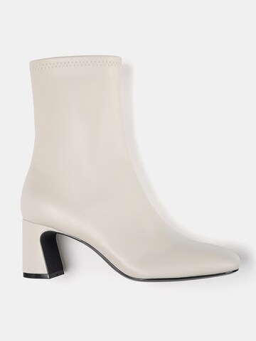 Pull&Bear Stiefelette in Beige