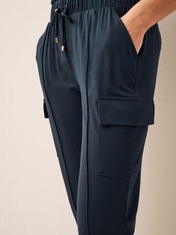 Tapered Pantaloni cargo di Next in blu