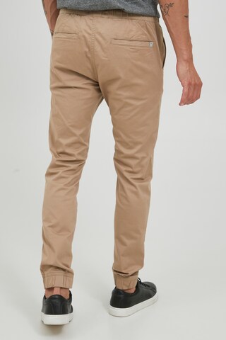 11 Project Regular Chinohose 'Louis' in Beige