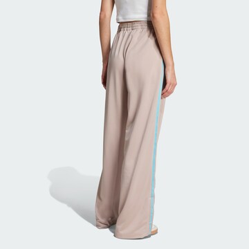 ADIDAS ORIGINALS Wide leg Sportbroek 'Adicolor Classic Firebird' in Grijs