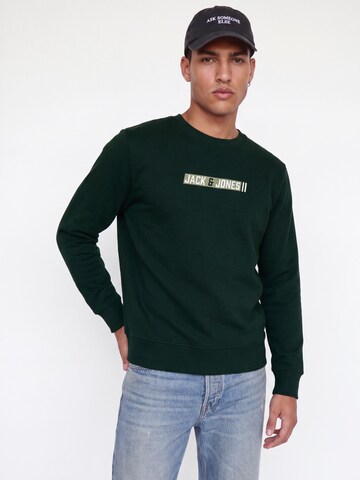 JACK & JONES Sweatshirt in Green: front