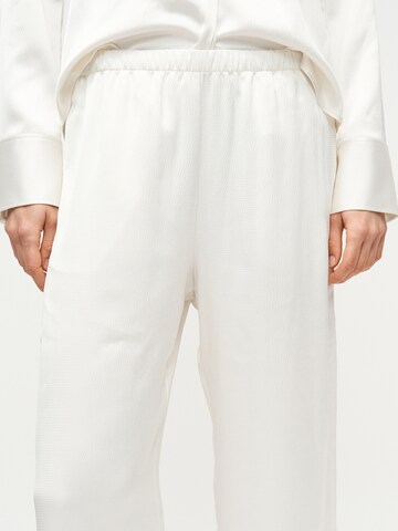 Calvin Klein Flared Nadrág - fehér