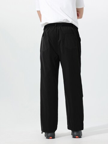 Youthup Loose fit Cargo Pants in Black