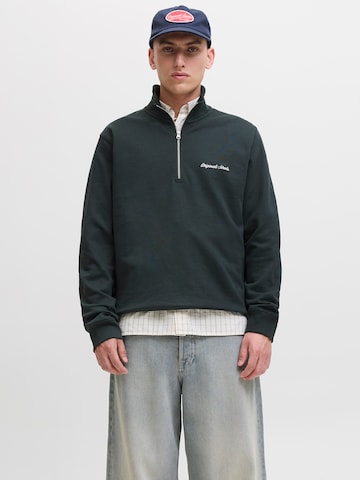 JACK & JONES Sweatshirt 'JORNORREBRO' in Green: front