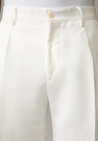 Loosefit Pantalon à pince STRELLSON en blanc