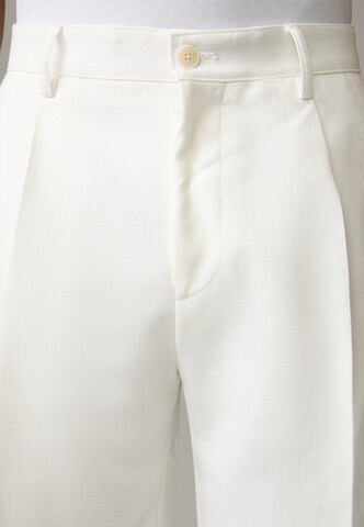 STRELLSON Loose fit Pleat-Front Pants in White