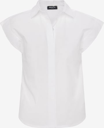 HECHTER PARIS Blouse in White: front
