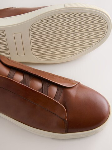 Next - Sapato Slip-on em castanho