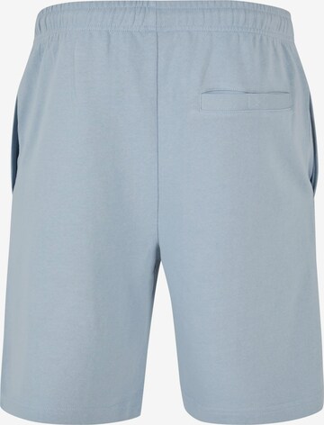 Urban Classics Regular Shorts in Blau