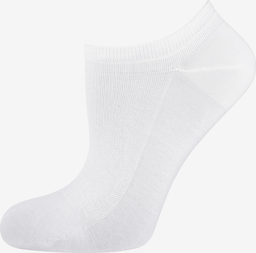 Nur Die Ankle Socks in White: front