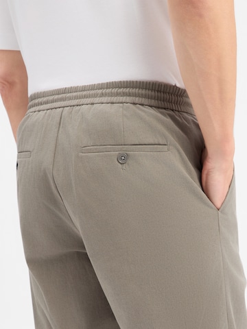 Finshley & Harding London Regular Broek in Groen