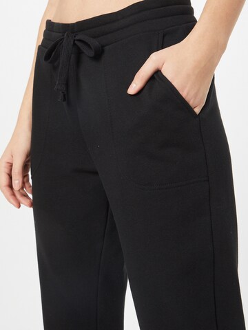 GAP Tapered Hose in Schwarz