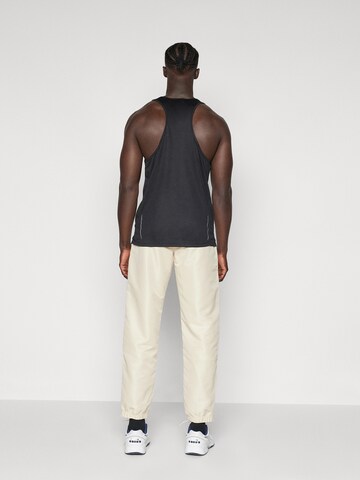 Sergio Tacchini Štandardný strih Športové nohavice 'CARSON' - Biela: zadná strana