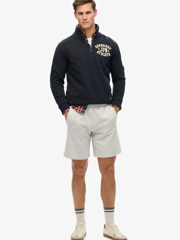 Superdry Regular Broek 'Essential' in Grijs