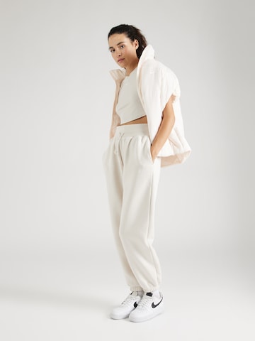 Nike Sportswear Top 'ESSENTIAL' | rjava barva