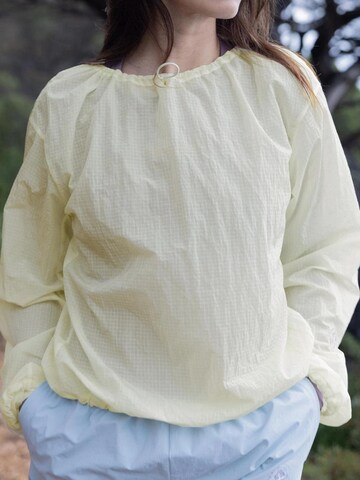 Maglietta 'Lake District Drawstring Pullover T-shirt' di Jelenew in bianco