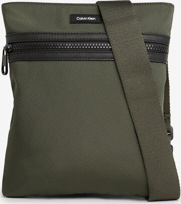 Calvin Klein Crossbody Bag in Green: front