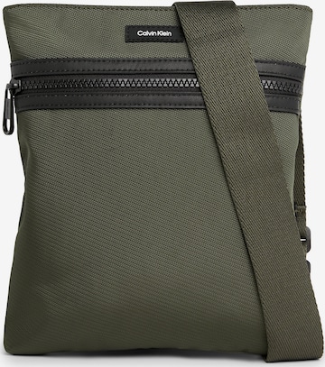 Calvin Klein Crossbody Bag in Green: front