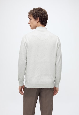 Pullover di FYNCH-HATTON in bianco