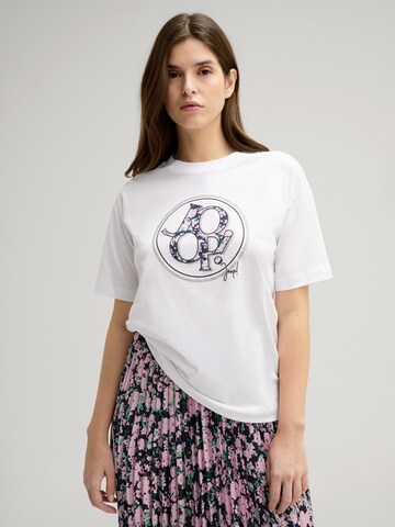 T-shirt 'Tashi' JOOP! en blanc : devant