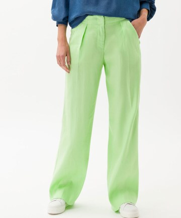 BRAX Loose fit Pleated Pants 'Maine' in Green: front