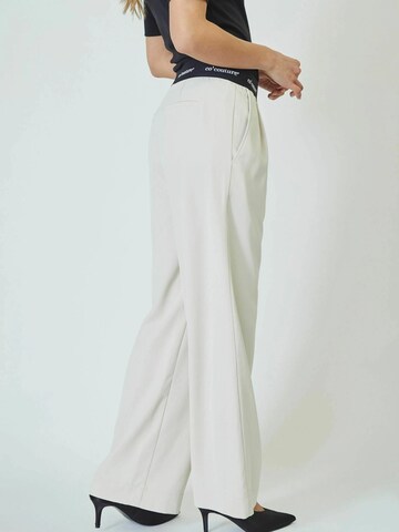 Wide Leg Pantalon ' Amina' co'couture en beige