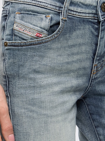 Flared Jeans '1969 D-EBBEY' di DIESEL in blu