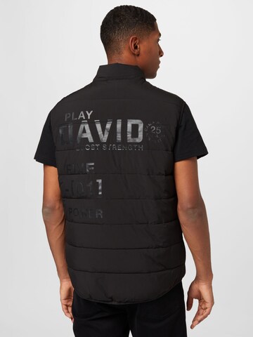 CAMP DAVID Vest i svart