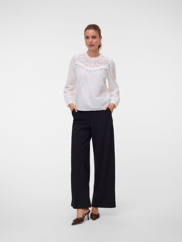 VERO MODA Zvonové kalhoty Kalhoty 'VMZamira' – černá