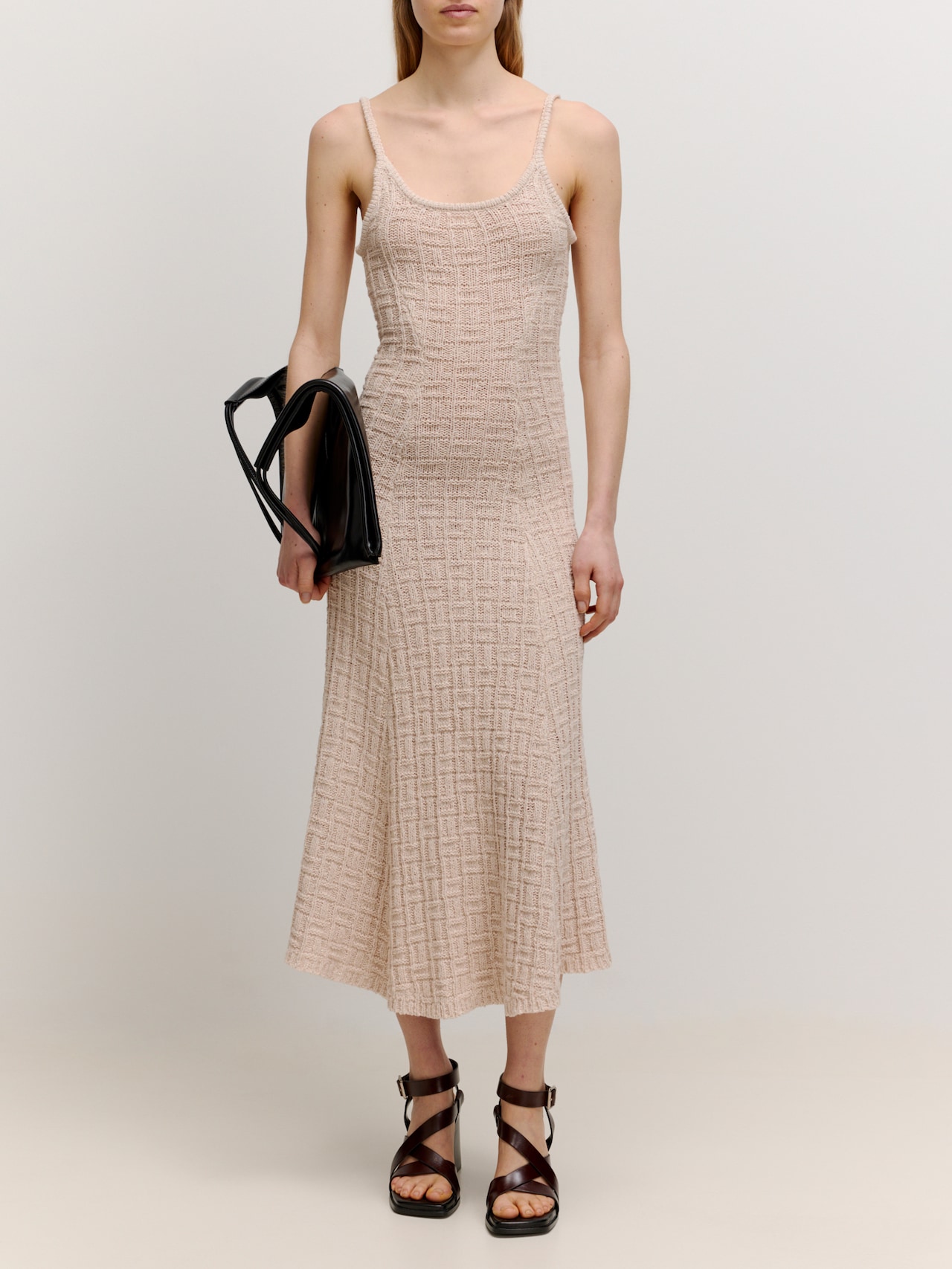 EDITED Produits Robe 'Lisann' crème