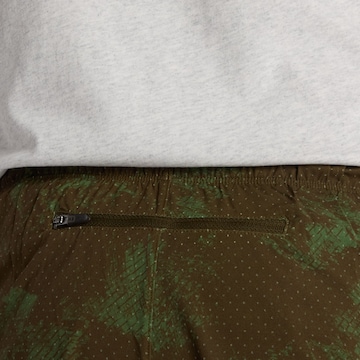 Regular Pantalon de sport 'RC 5' new balance en vert