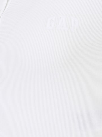Gap Petite Плетена жилетка в бяло