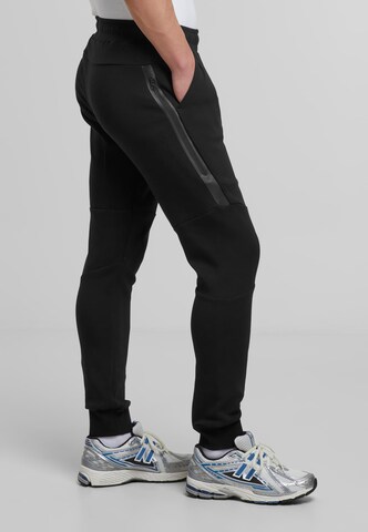 Mister Tee Tapered Hose in Schwarz