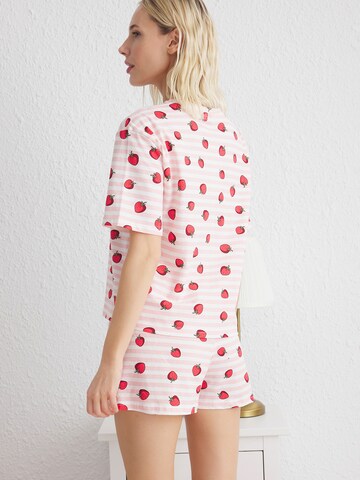 Trendyol Sortšid, värv roosa