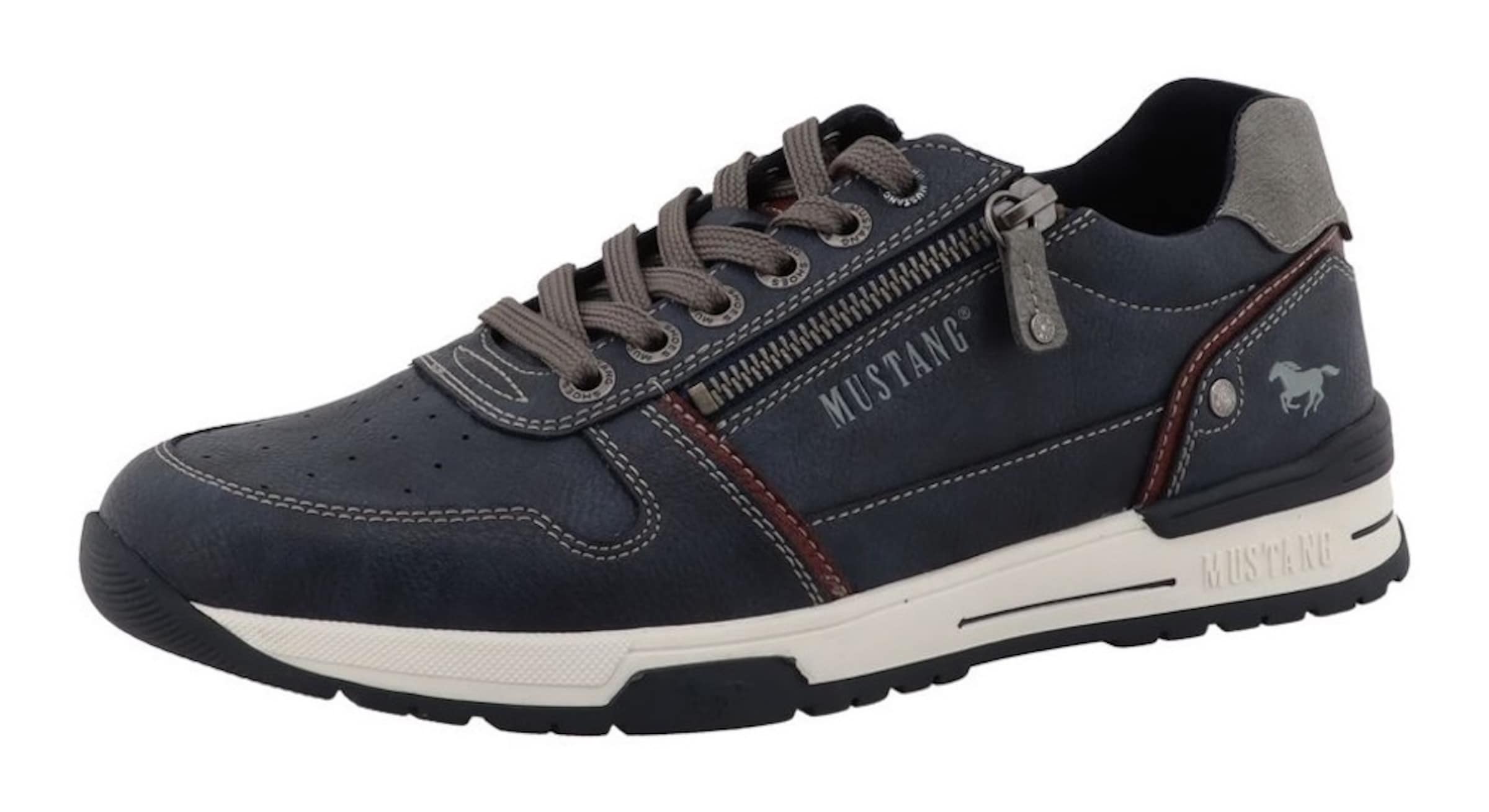 MUSTANG Sneakers in Blue: front