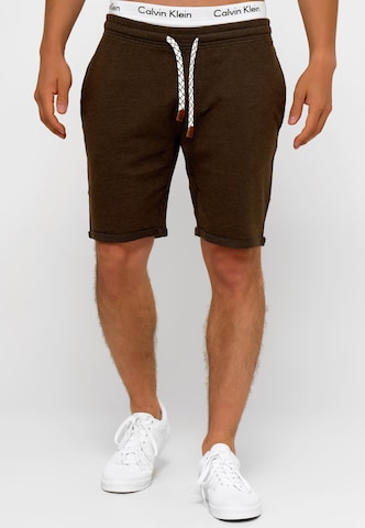 INDICODE JEANS Regular Shorts 'Aldrich' in Braun: predná strana