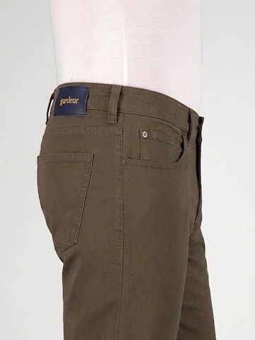 Gardeur Regular Trousers 'Bill-3' in Brown