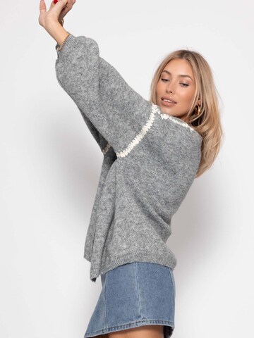 SASSYCLASSY Oversizestrickjacke in Grau