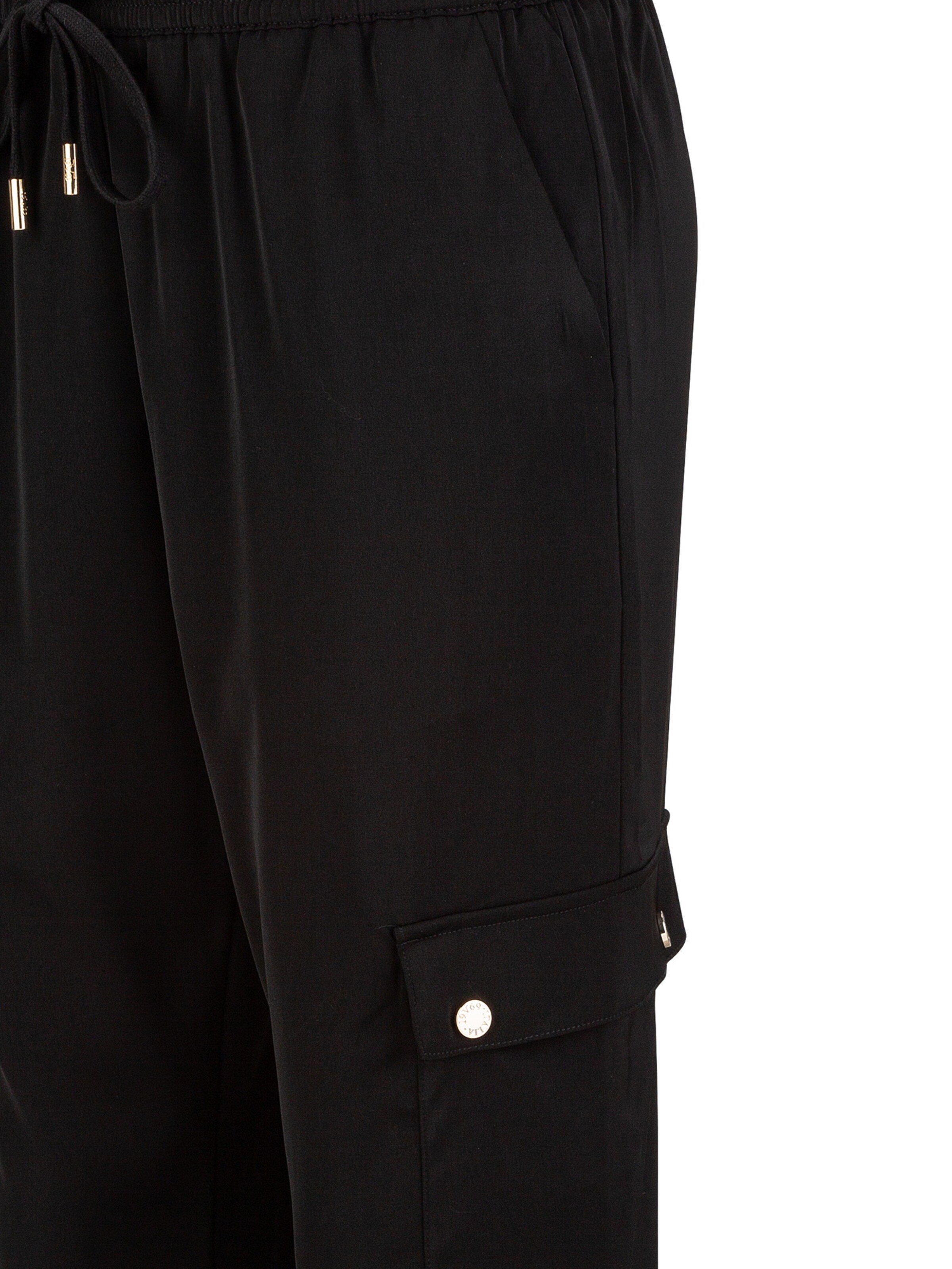 19V69 ITALIA Zúžený strih Kapsáče 'Vittoria' - Čierna